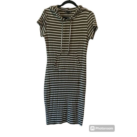 Iris Los Angeles Midi Dress Size XL Green Stripe Short Sleeve Bodycon Hoodie - Picture 1 of 3
